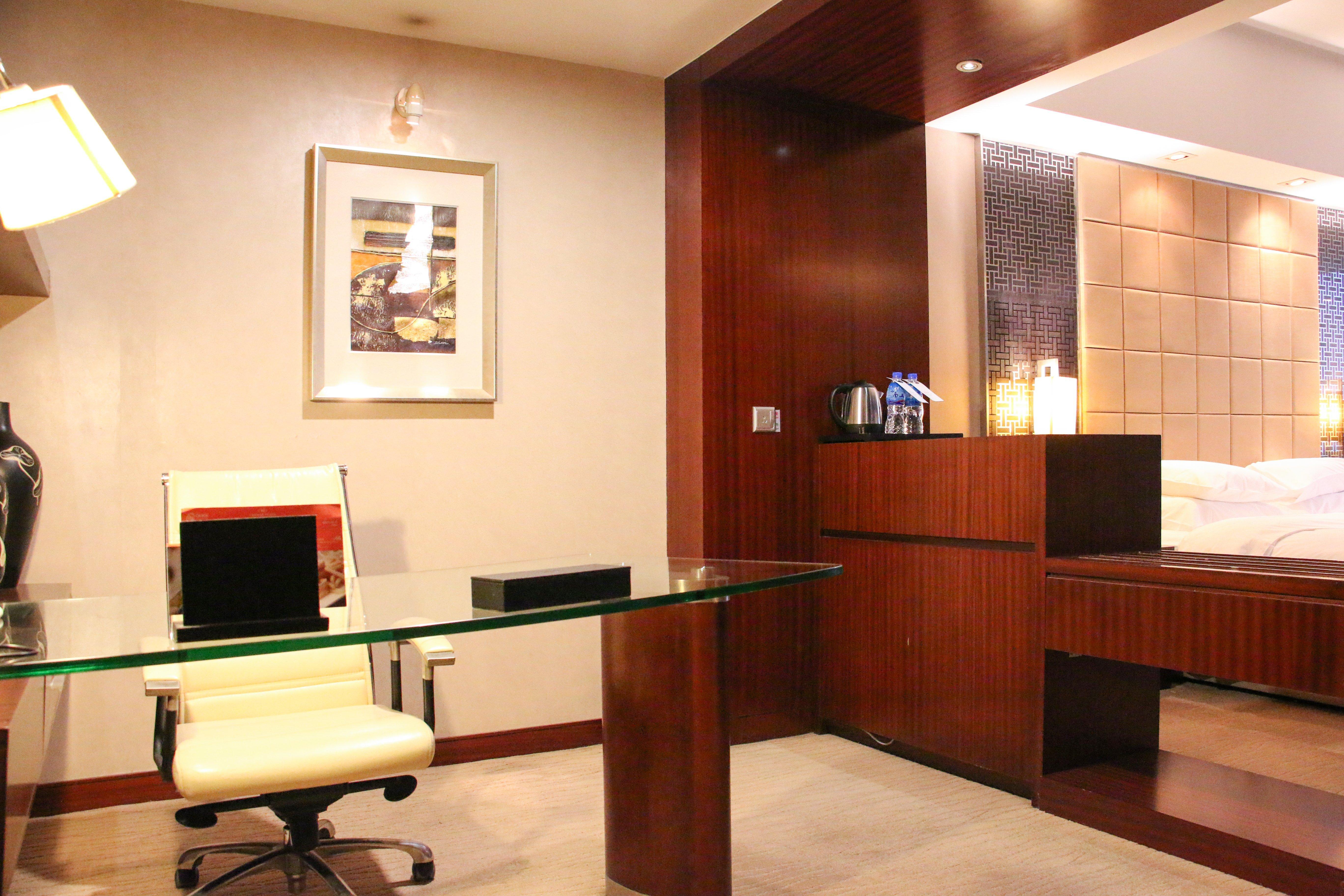 Crowne Plaza Yantai Sea View By Ihg Hotel Exterior photo